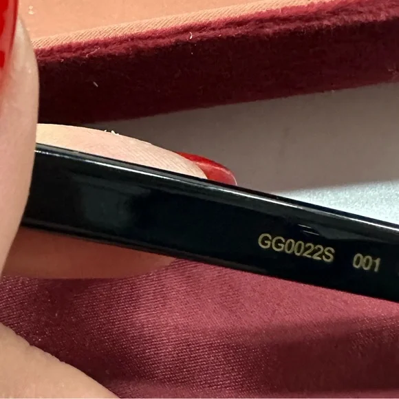 Gucci Sunglasses - Picture 5 of 5